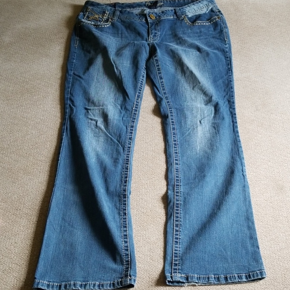 Amethyst jeans plus size 18 x 32